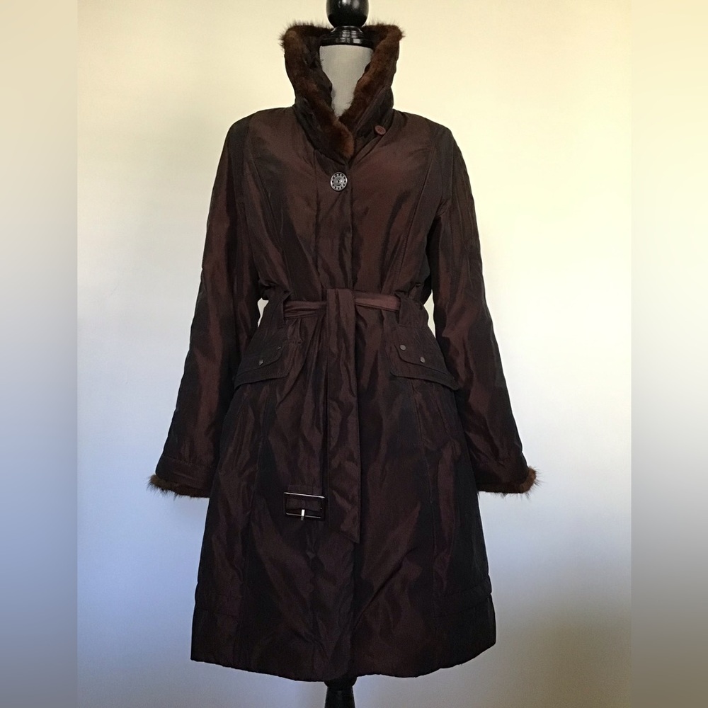 JUNGE COAT WITH MINK TRIM - Picture 2 of 16